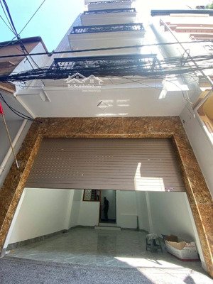 bán nhà đẹp hoàng quốc việt, cầu giấy 45m 6 tầng thang máy ở ngay mt 4.5m, 10m ra ô tô. 18.5 tỷ.