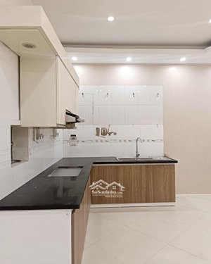 cho thuê nhà phố lê duẩn - nhà đẹp 45m2 x 3 phòng ngủ - giá 9,6 triệu/ tháng