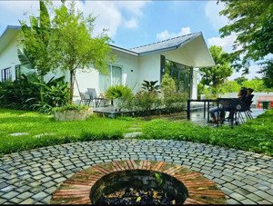 cần nhượng lại căn villa nghỉ dưỡng siêu vip lương sơn, hòa bình