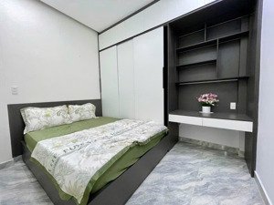 03/12 giảm 50 triệu - nhà mới sát siêu thị emart 2 2pn tặng full nội thất chỉ còn 3.65t