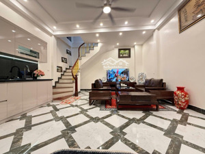 huỳnh thúc kháng 45m2*5t, ô tô đỗ, kinh doanh đỉnh, ngõ thông, nhà dân xây chắc chắn, full đồ.