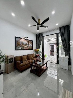 nhà đẹp đức giang - long biên ngõ oto thông 76.5m mặt tiền 4m