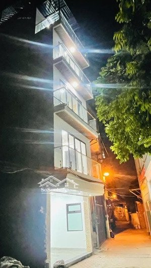 bán nhà thạch bàn long biên lô góc,6 tầng thang máy,ôtô vào nhà,mặt ngõ rộng thoáng giá 11.8tỷ