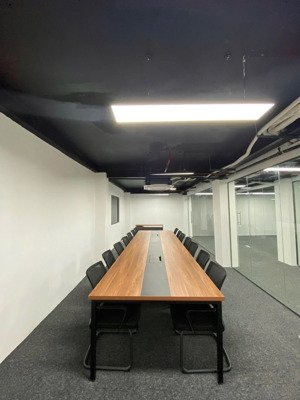 chính chủ cho thuê vp 200m2 nguyễn đình chiểu full nội thất mới 100%