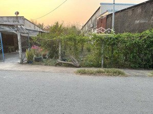 bán đất tại quốc lộ 22, 280m2, giá ưu đãi, view đẹp. giá 1,78 tỷ