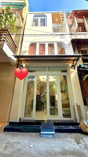 bán nhà riêng tại lý thái tổ, 4,88 tỷ, 19 m2, đẹp, nhiều tiện ích