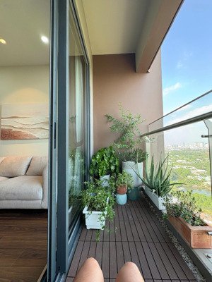 bán căn hộ full nội thất view đẹp mát mp678 giá chỉ 4,8 tỷ