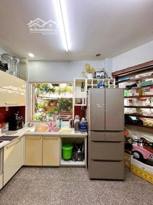 nhà đẹp lý chính thắng, quận 3, công năng khủng 6 phòng ngủ, 43m2, chỉ nhỉnh 7 tỷ ở ngay