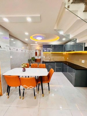 mặt tiền vừa ở vừa kinh doanh-gần lê văn thọ p11 gv-mới đẹp-full nội thất-65m2-5 tầng-4pn-chỉ 9tỷ6