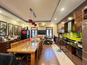 bán nhà phân lô vip ngọc khánh 85m2 5 tầng , lô góc oto tránh ngay đài truyền hình cho khách vip