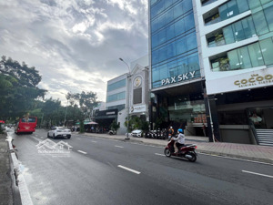 bán tòa nhà 225 trần bình trọng p.4 , q.5- dt 10x20m 4 tầng hđt 170 triệu/tháng giá 98 tỷ