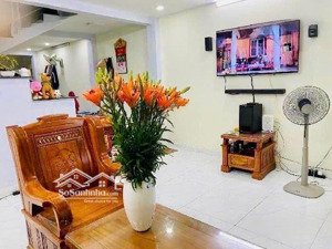 bán nhà tỉnh lộ 10, 83m2 - 2 tầng - 2pn. 4.950 tỷ, khu dân cư an ninh, tiện ích đầy đủ, gần chợ