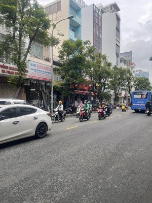 chính chủ bán nhà mặt tiền calmette, q1. dt: 4x19m, 4 tầng. giá giá nhất cung đường này