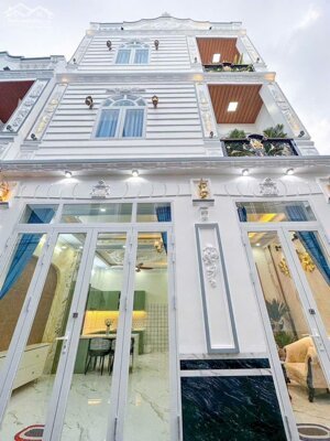 Nhà 1 trệt 2 lầu hẻm 11 Nguyễn Văn Linh - Gần bệnh viện đa khoa Trung Ương