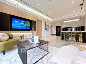 bán gấp căn hộ ( 75m2 ,2pn ) nhà đẹp view thoáng full nội thất xịn ,giá cực tốt lh 