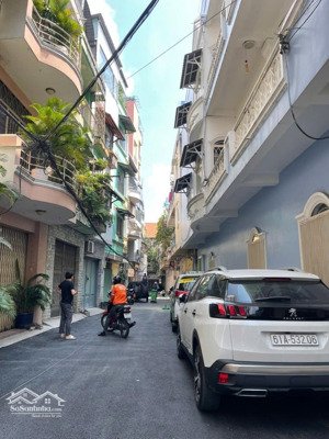 4 tầng, hẻm xe hơi nguyễn cửu vân, bình thạnh nhà hầm 3tầng , sân thượng. 70m2 giá tốt 17.5 tỷ