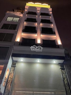 toà văn phòng mặt phố nguyễn khang dt 96m2, mt 5m, 8 tầng, thông sàn,, mới koong, giá 64 tỷ