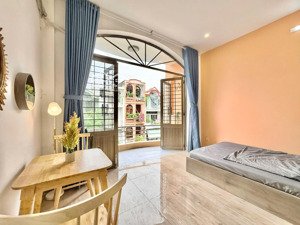 cho thuê căn hộ 1pn mới toanh 40m2 - ban công - máy giặt riêng - full nội thất - cư xá chu văn an