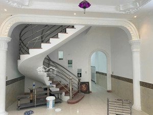 hen ô tô bán gấp nr nguyễn sơn, 6,35 tỷ, 55m2, 2pn, 2wc