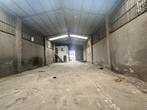 cho thuê xưởng 300m2 mặt tiền mỹ phước tân vạn dĩ an có văn phòng