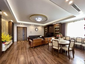 định cư nước ngoài cần bán nhanh căn hộ mhdi 60 hoàng quốc việt - chủ thiện chí -tầng trung đẹp