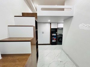 cầu giấy - 7t thang máy - lô góc - toà ccmn - 10 phòng - nhà xây mới tinh - dòng tiền 60tr/thang