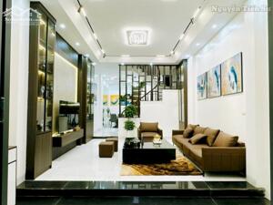 Nhà La Phù, An Khánh 44M 4 Tầng, 5 phòng, nội thất đẹp, ô tô đỗ gần giá nhỉnh 5 tỷ