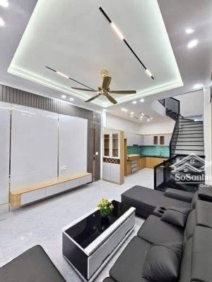 bán căn nhà lầu vị trí đẹp, ngay gần ub tân phong, biên hoà. sổ riêng thổ cư có hỗ trợ vay