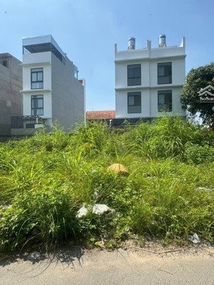 sang nhượng lại lô đất khu phân lô đồng bộ đường số 11 trường thọ. 63m2 giá 5.48tỷ