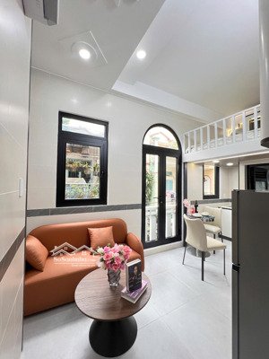 cho thuê duplex 2 không gian sống full nội thất xịn xò có ban công thoáng giáp q1, gò vấp, tân bình