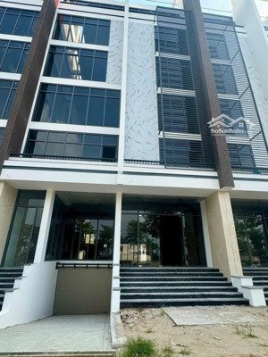 mình có căn b1.1 shophouse dự án thanh hà cienco 5 cho thuê giá 40tr/tháng