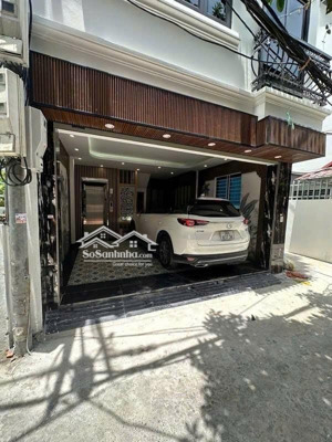 nhà việt hưng, căn góc, 11.1 tỷ, cung điện, 6 tầng thang máy, nở hậu