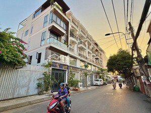 khu vip - hiếm nhà ngay gigamall thủ đức - hxh đường số 20 - 101m2 ngang 5m -shr - giá chỉ 11,5 tỷ