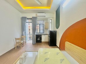 cho thuê căn hộ dịch vụ mới gần q1, q2, landmark ngay nguyễn hữu cảnh có ban công, máy giặt riêng