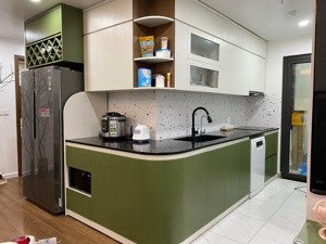 tôi cần bán gấp căn hộ 2pn-2wc tại phương đông greenpark