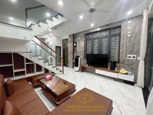 siêu phẩm cho thuê nhà 1t2l full nội thất giá chỉ 13tr phường tam hiệp cũ