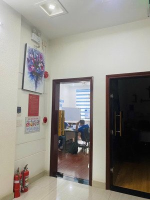 cho thuê căn biệt thự gần đồng khởi gần chợ lý văn sâm phường tam hiệp dt 10x32 giá thuê 30tr/tháng