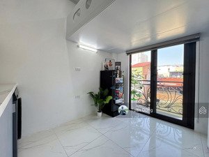 tòa chdv xây mới, 74m2, có 17 phòng, cho thuê dòng tiền 1 tỷ/năm, chỉ vài bước chân ra mặt phố