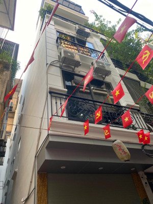 bán nhà văn miếu đống đa, lô góc dt 44m2 x 5 tầng thang máy, ô tô đỗ cửa, chỉ 20 tỷ, 