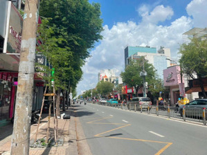 siêu phẩm - giá rẻ ! góc 2 mt trường chinh, q.tb, dt 199m2 (5.5x28m, nở hậu 8.6m) - giá chỉ 58 tỷ