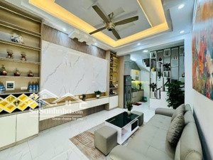 hiếm! nhà ô tô đỗ cửa phố tây sơn cần bán, diện tích 30m2 x 5 tầng