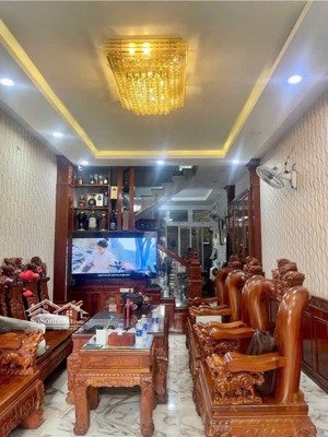 siêu phẩm nhà 5 tầng hẻm xe hơi ngay gò xoài gần chợ