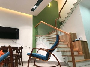 bán nhà 3 tầng vào ở ngay kiệt ô tô k68 bùi tá hán, khu nam việt á