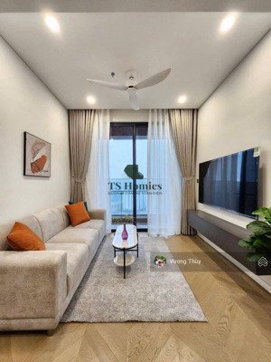 chính chủ gửi bán lumiere riverside căn góc 2phòng ngủ 76m2 giá 12 tỷ all in, có hđt, lh 