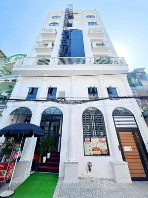 hđt: 190triệu - gía 50 tỷ - tọa lạc làng đại học nguyễn gia trí - bình thạnh ( 9 x 25m - cn:189m2 )