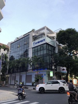 góc 2 mặt tiền hoa lan - phan xích long, p2, phú nhuận. dt: 4x16m, 4 tầng vị trí đẹp giá bán 25 tỷ