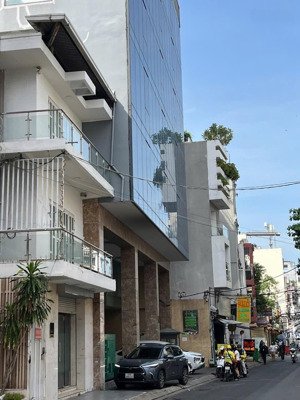 hẻm xe hơi lam sơn - cửu long, p2, tân bình. dt: 6.3x19m, 3 tầng giá bán 16.5 tỷ