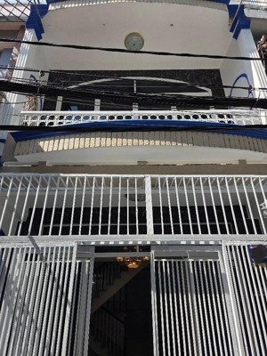 hậu giang q.6! nhà mới đón tết nhà kết cấu 1 trệt 1 lầu btct, 4*14 chỉ 5,7 tỷ