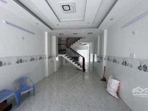 nhà mặt phố 3 tầng - ngay gần văn cao - nguyễn sơn - dt60m - chỉ 6.2 tỷ thương lượng.