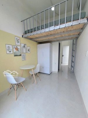 căn hộ đầy đủ nội thất mới 100% gác ban công thoáng rộng ngay quận 12